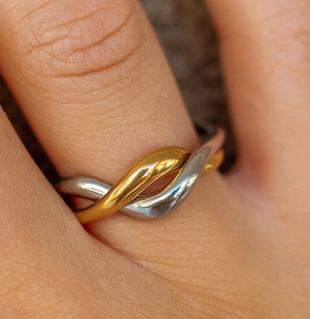 Intermix ring