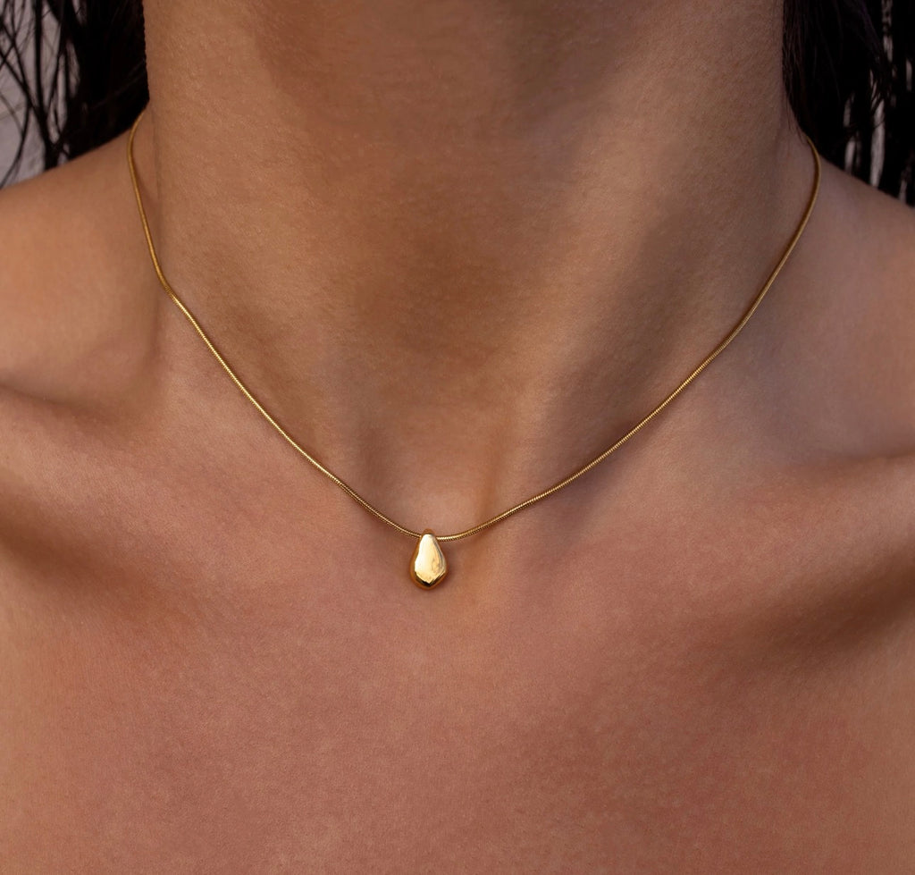 Form Necklace